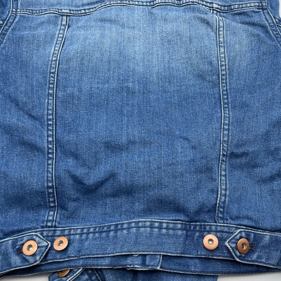 Forever 21 Denim Jacket. Size S - Picture 7 of 11